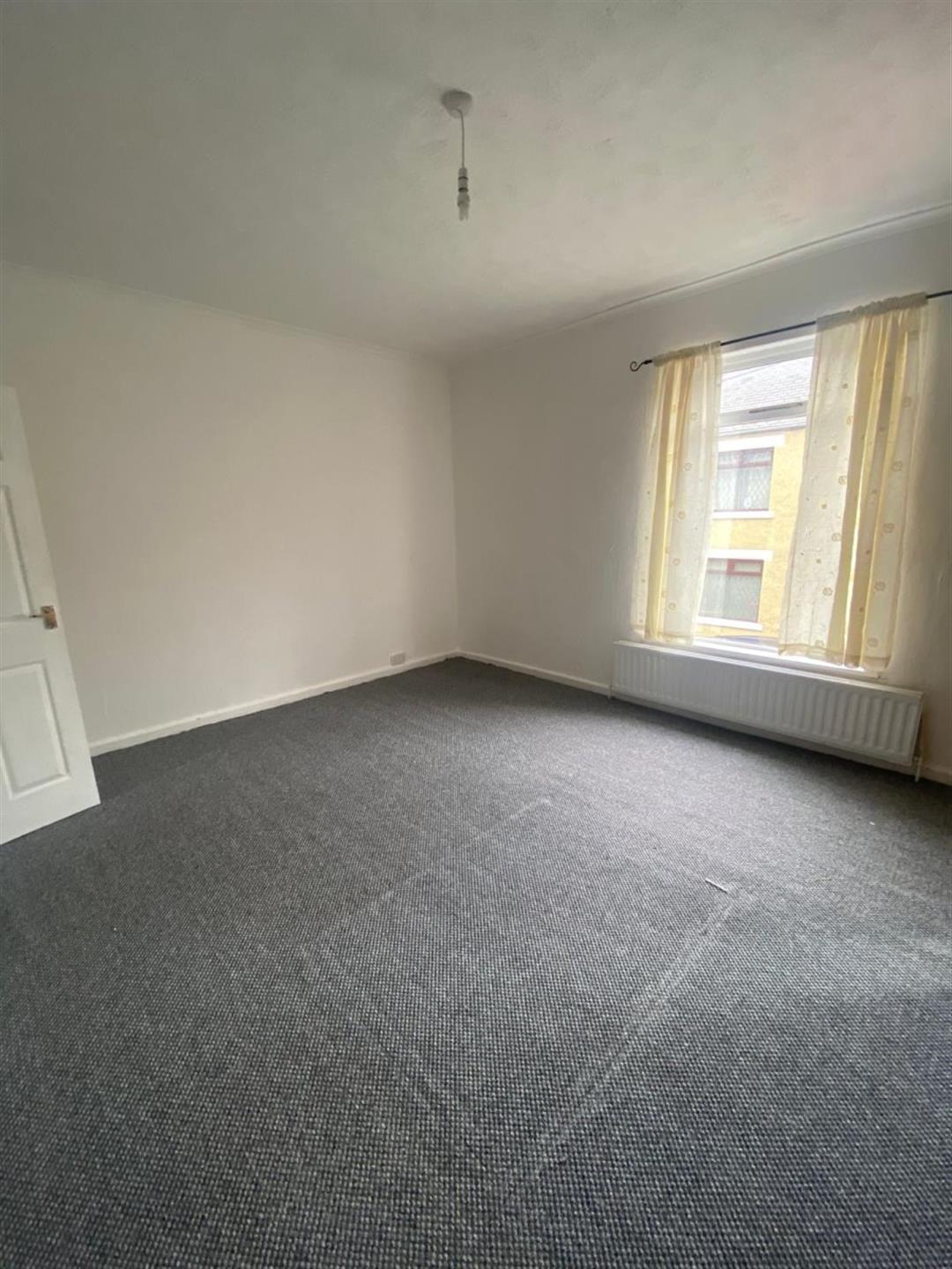 2 bedroom terraced house Let Agreed in Chilton - photograph 9.