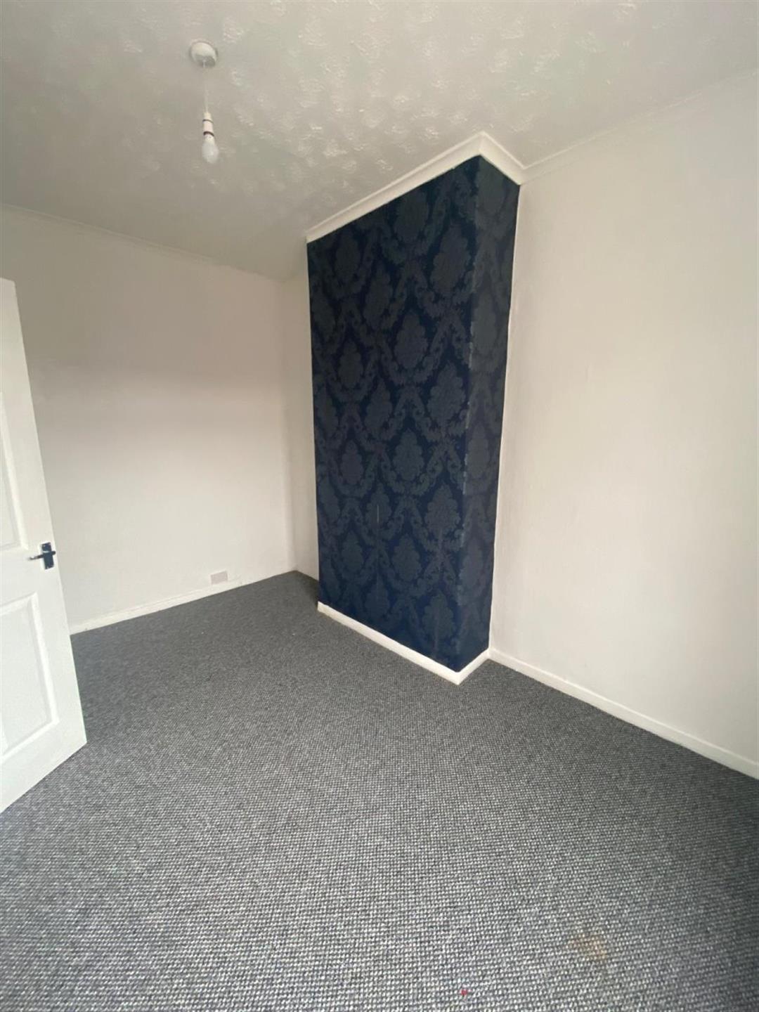 2 bedroom terraced house Let Agreed in Chilton - photograph 11.
