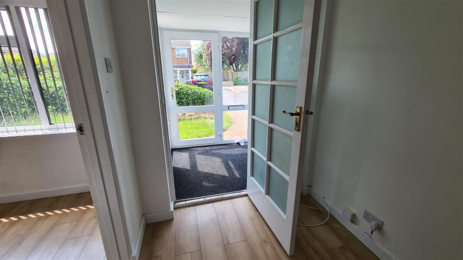3 bedroom semi-detached house To Let in Bishop Auckland - photograph 2.