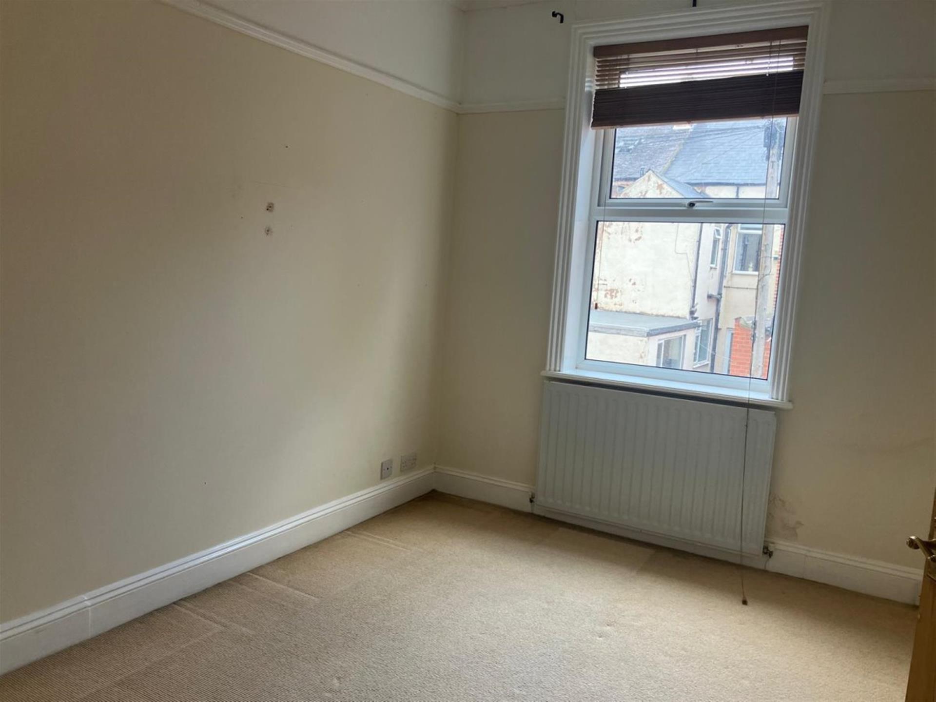 2 bedroom terraced house To Let in Bishop Auckland - photograph 8.