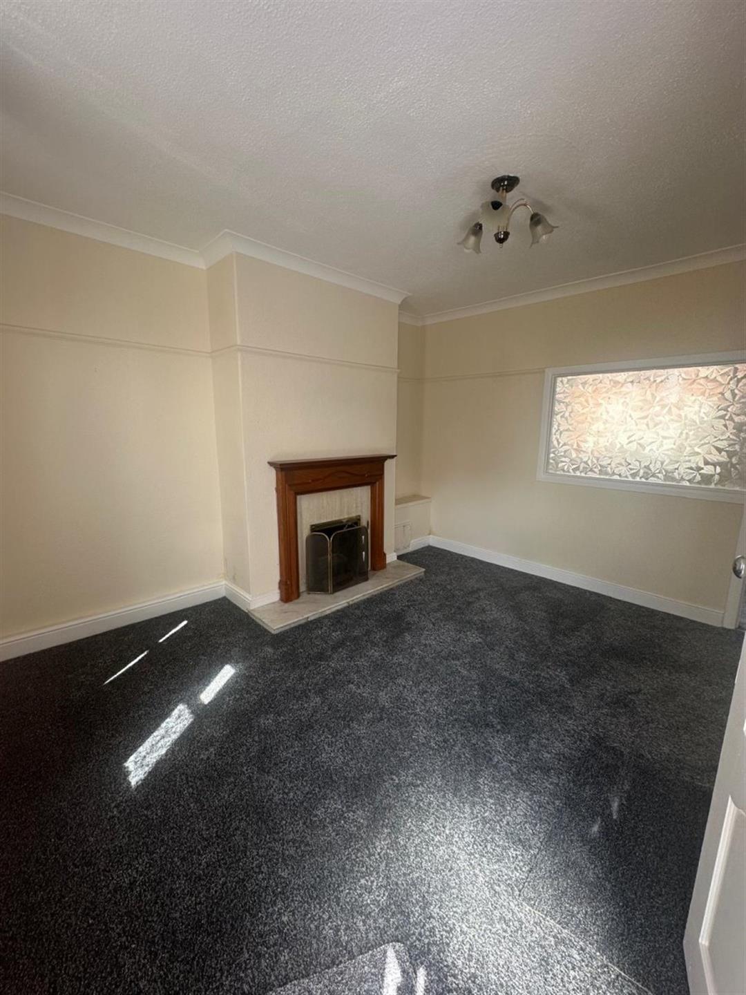 2 bedroom terraced house To Let in Chilton - photograph 3.