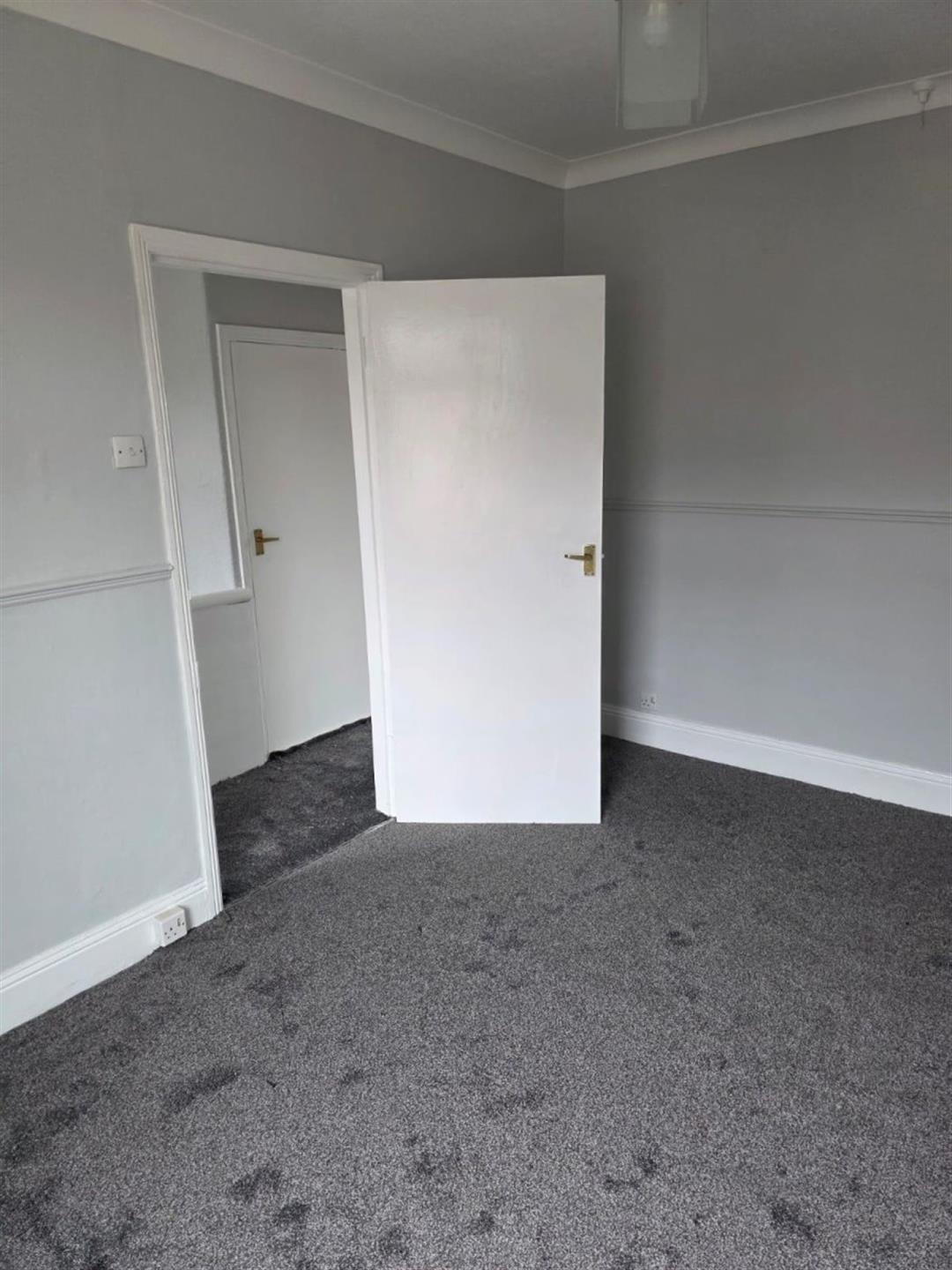 2 bedroom terraced house Let Agreed in Shildon - photograph 27.