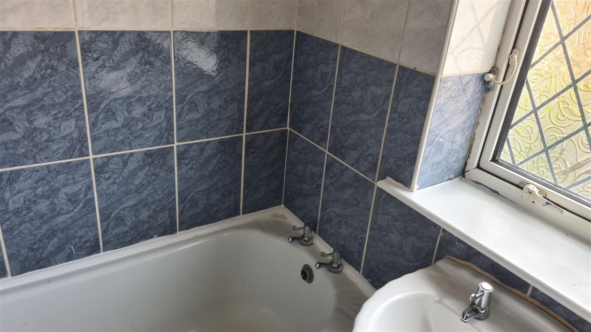 3 bedroom terraced house To Let in Newton Aycliffe - photograph 6.