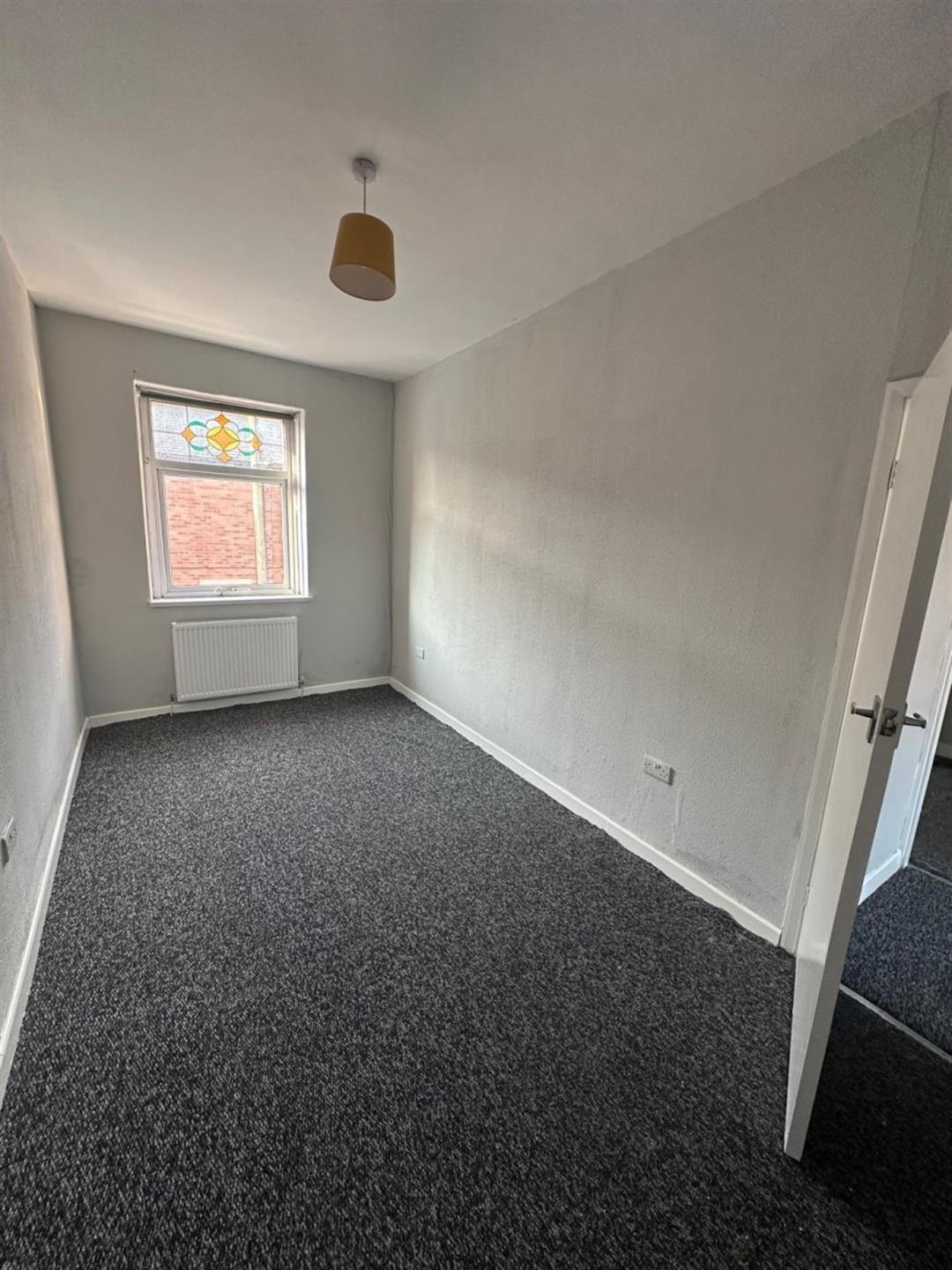 Terraced House To Let in Stanley - photograph 7.