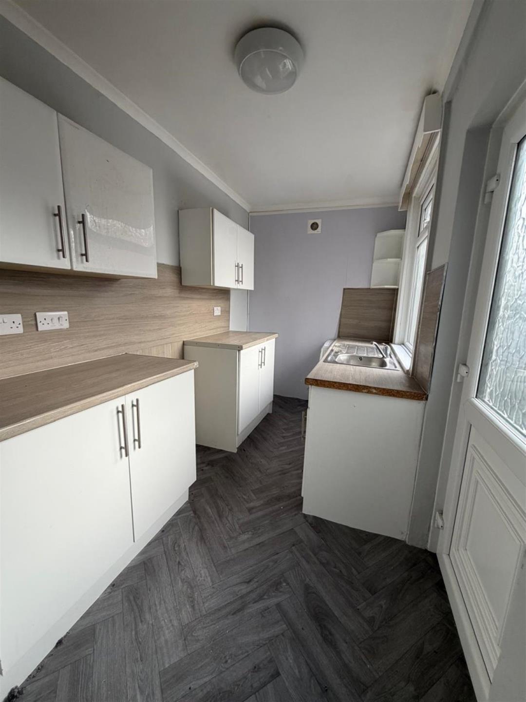 2 bedroom terraced house To Let in Ferryhill - Main Image.