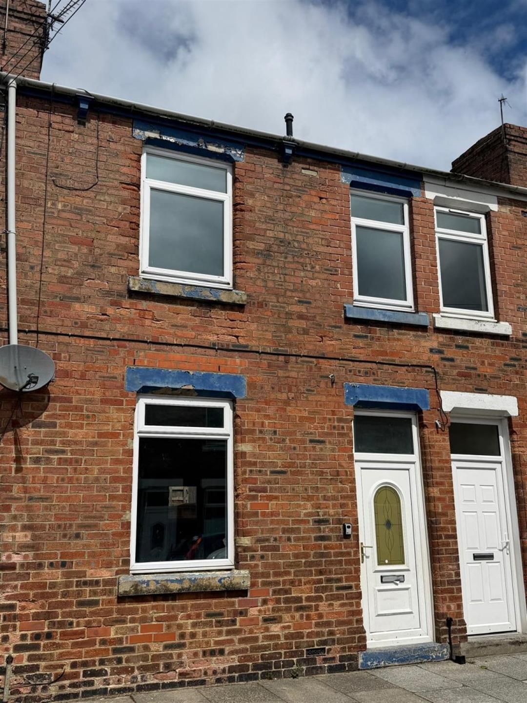 3 bedroom terraced house To Let in Dean Bank - Main Image.