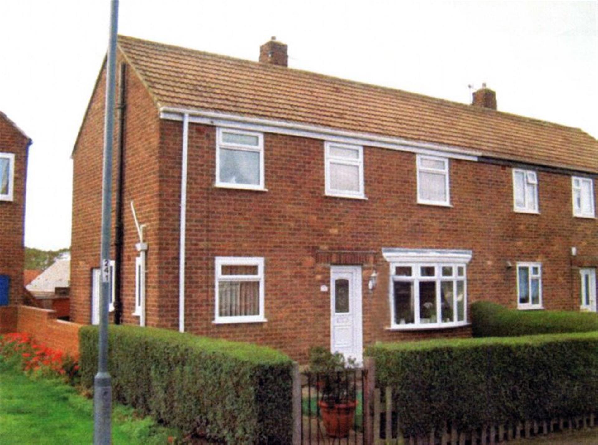 3 bedroom semi-detached house To Let in West Rainton - Main Image.