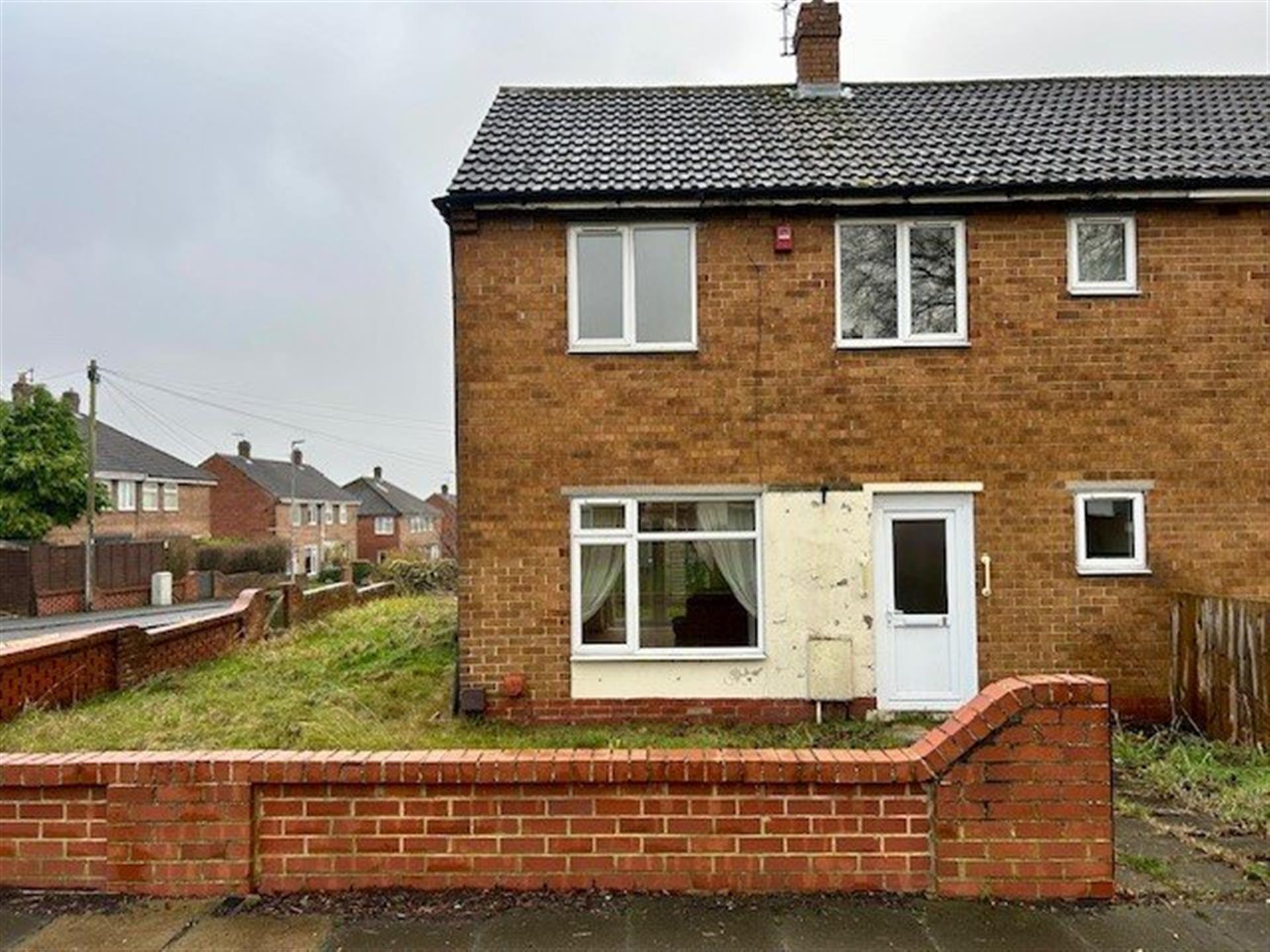 2 bedroom terraced house To Let in Shildon - Main Image.