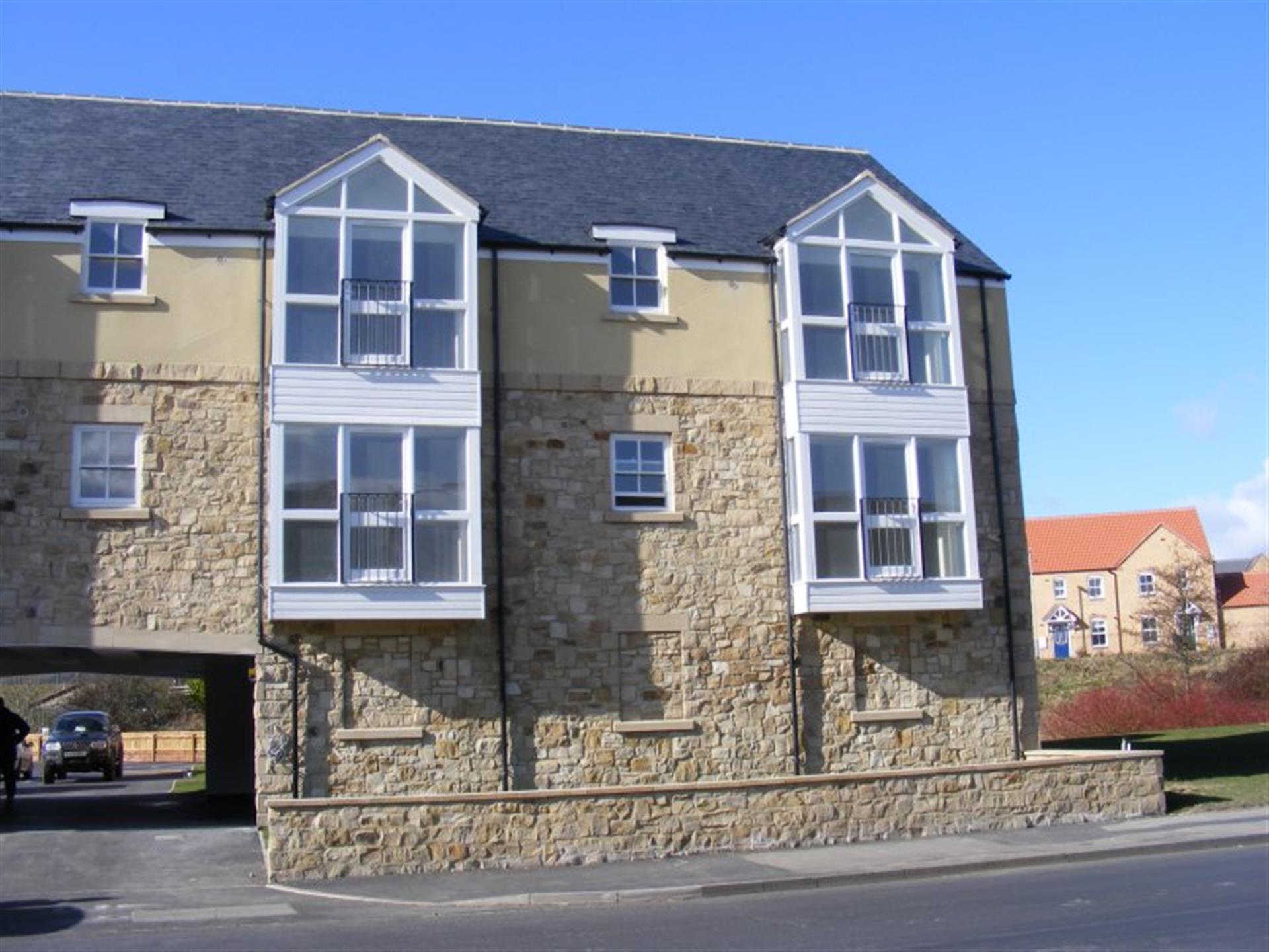 2 bedroom flat flat / apartment To Let in West Auckland - Main Image.