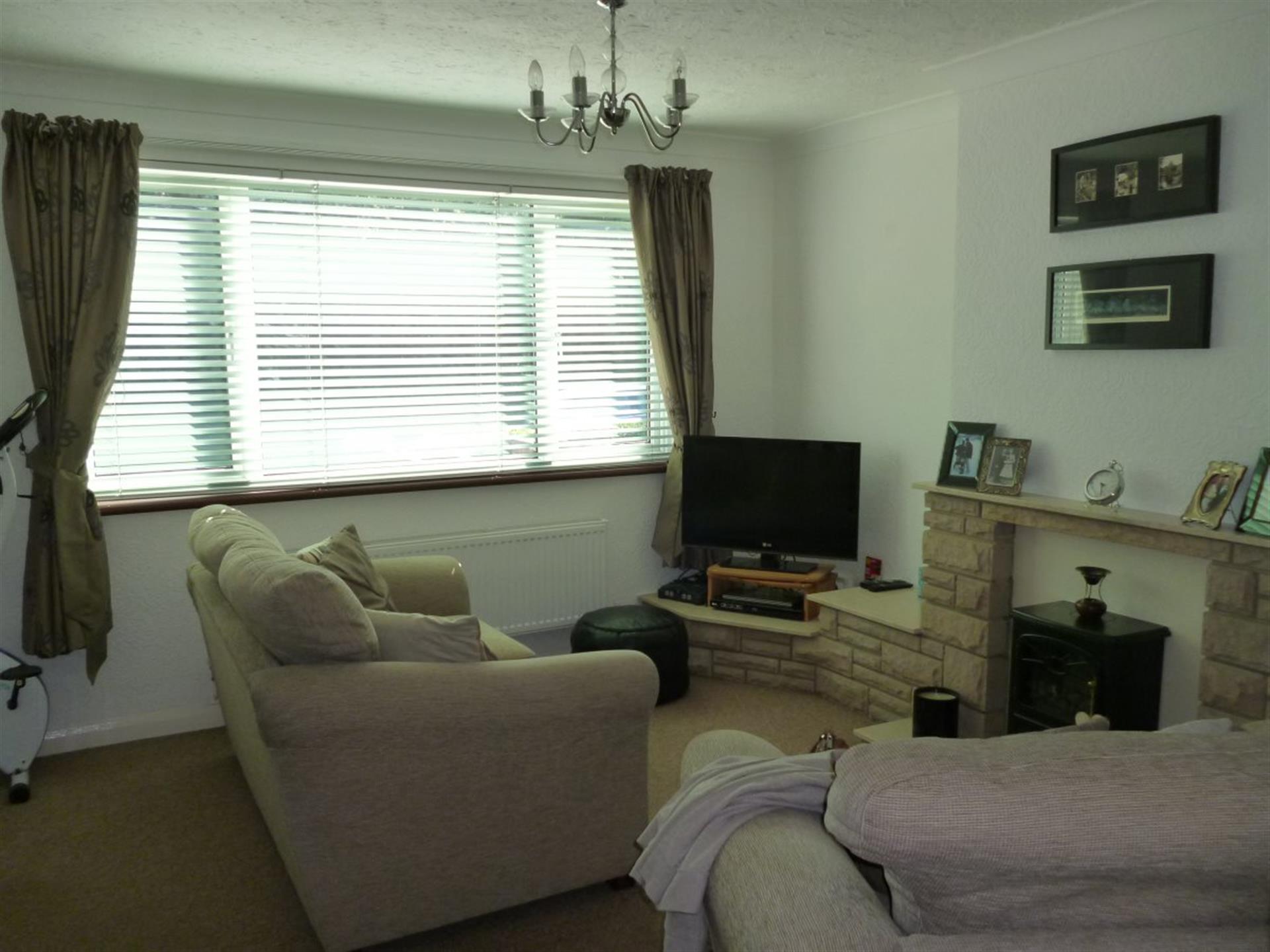 2 bedroom terraced house To Let in Bishop Auckland - Property photograph.