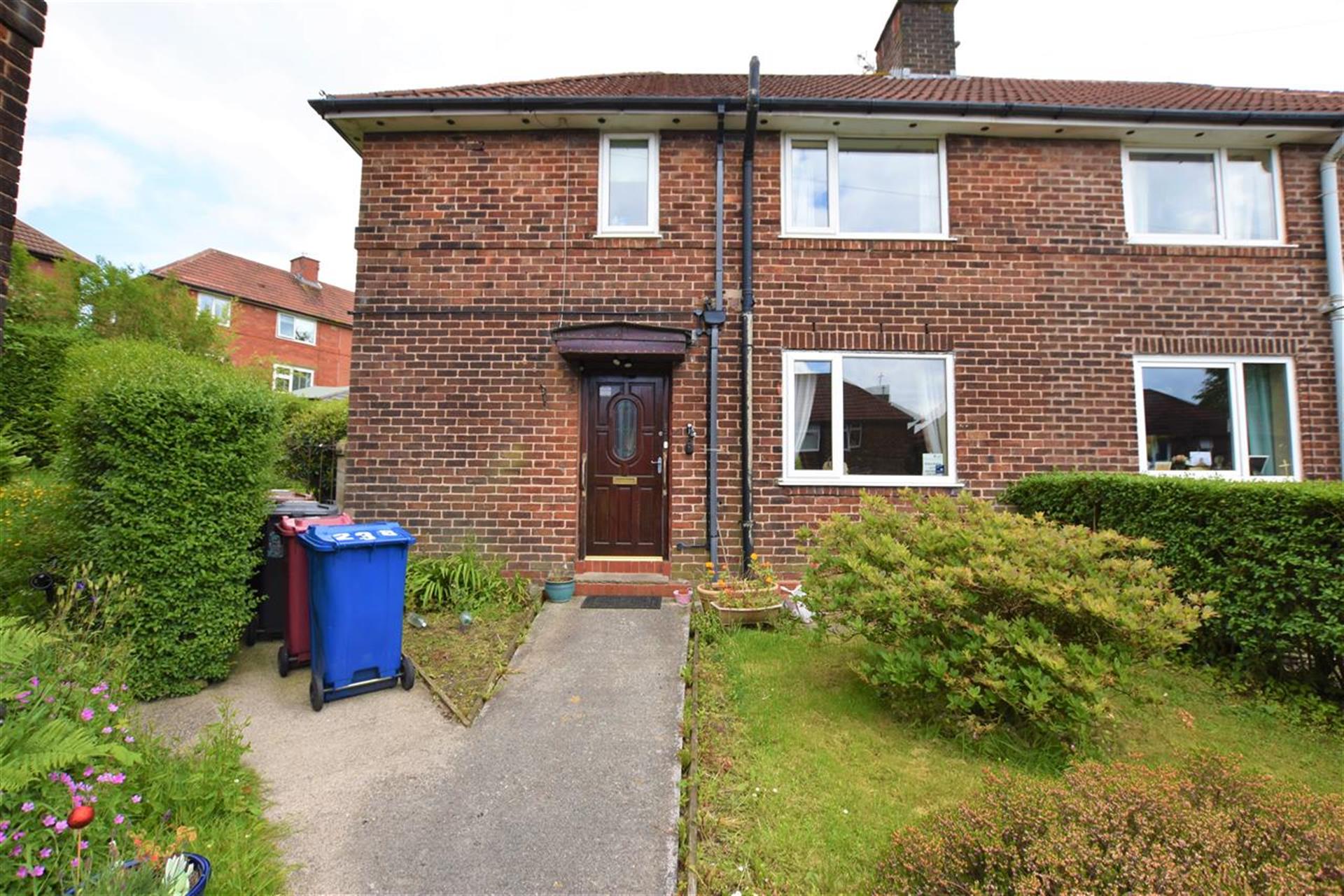 3 Bedroom Semi-detached House For Sale - Main Picture