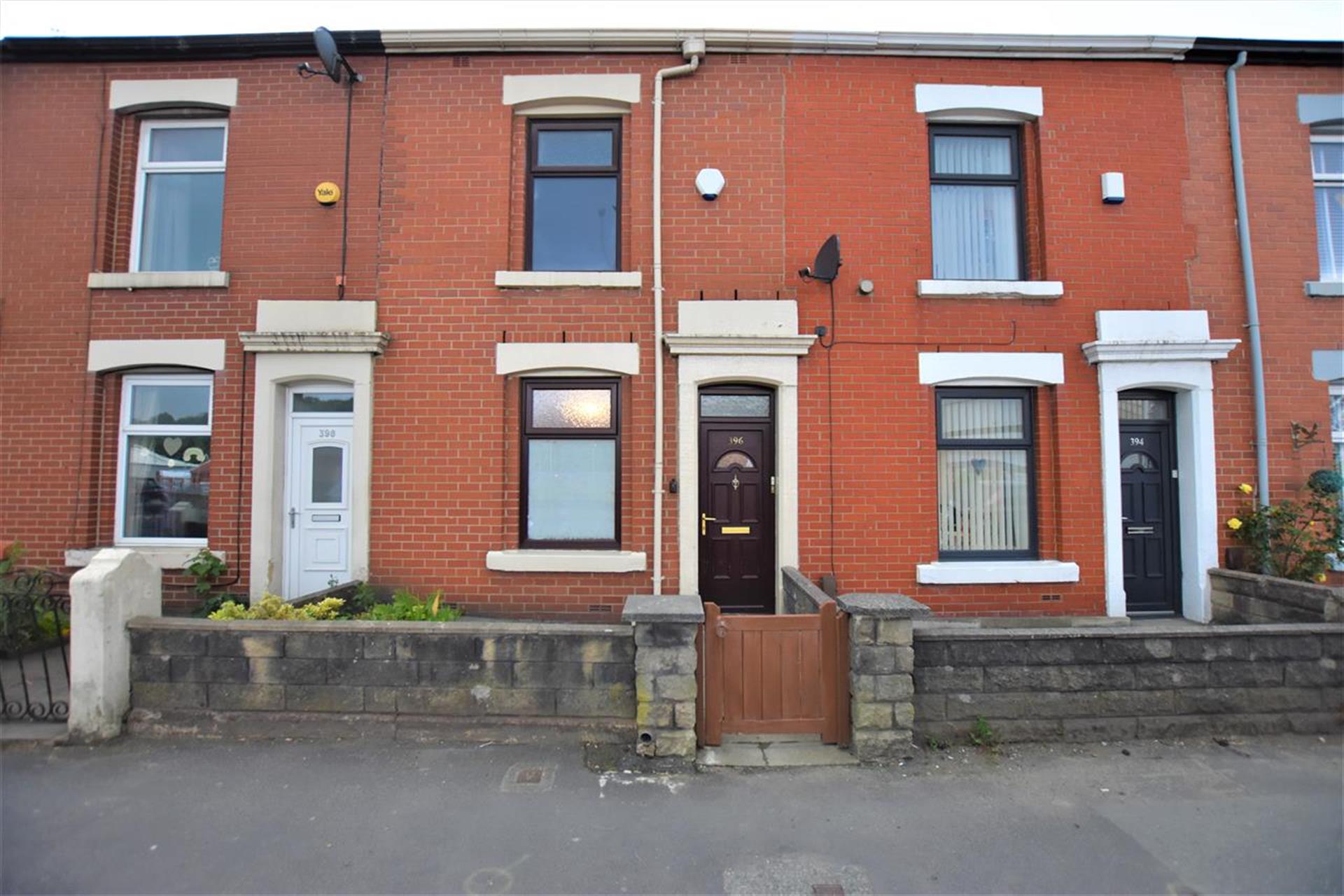 2 Bedroom Terraced House To Rent - Main Picture