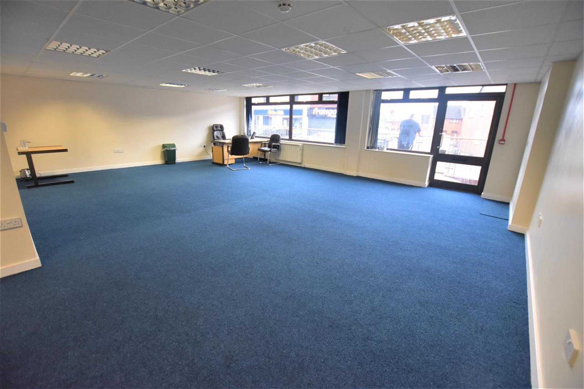 Commercial Property To Rent - Image 2