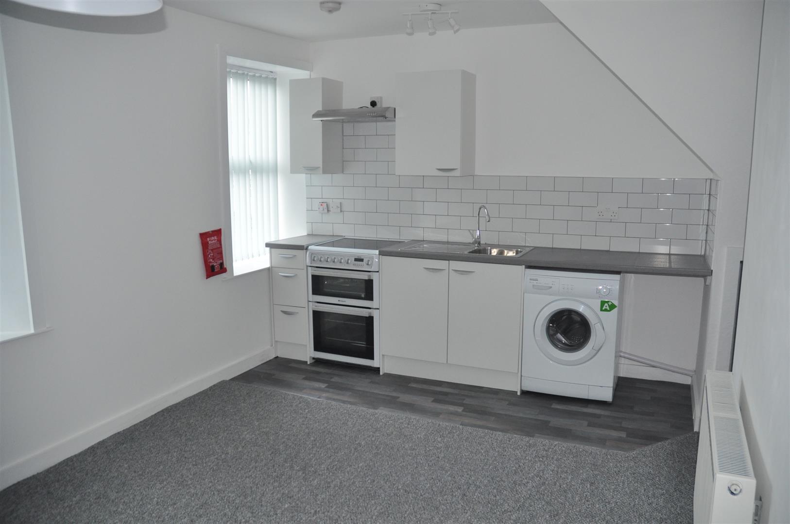 2 bedroom barn conversion house To Let in Holyhead - Property photograph.