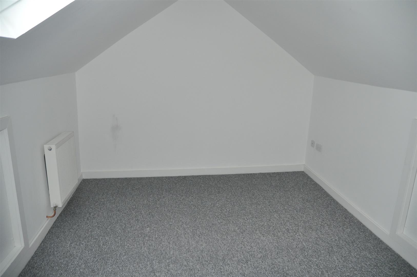 2 bedroom barn conversion house To Let in Holyhead - Image.