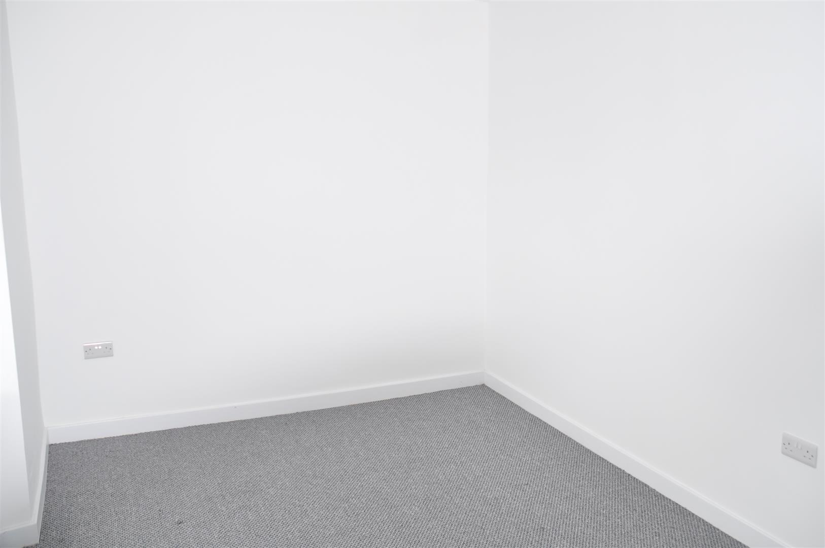 2 bedroom mid terraced house To Let in Holyhead - Image.