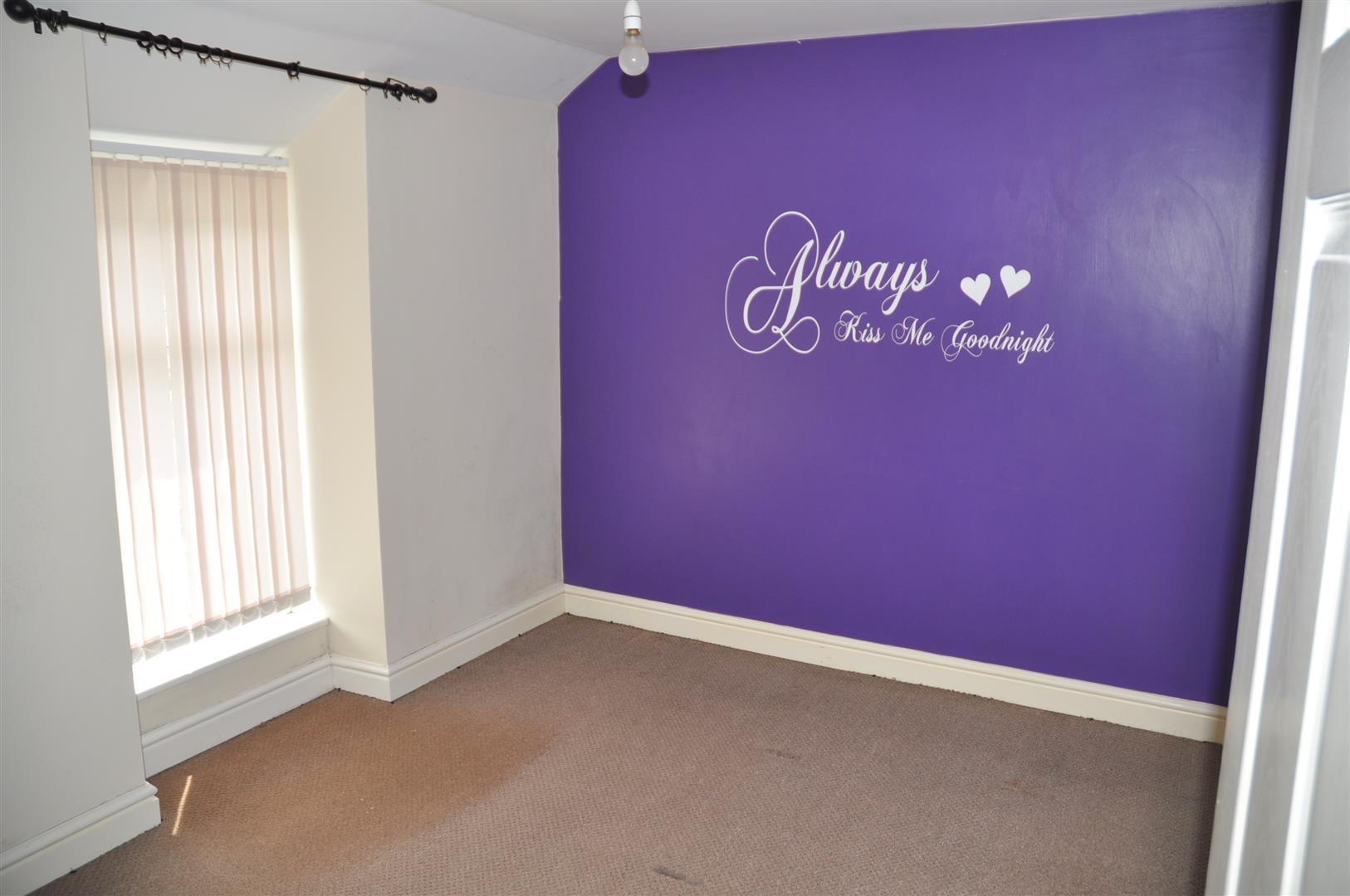 2 bedroom barn conversion house To Let in Holyhead - Image.