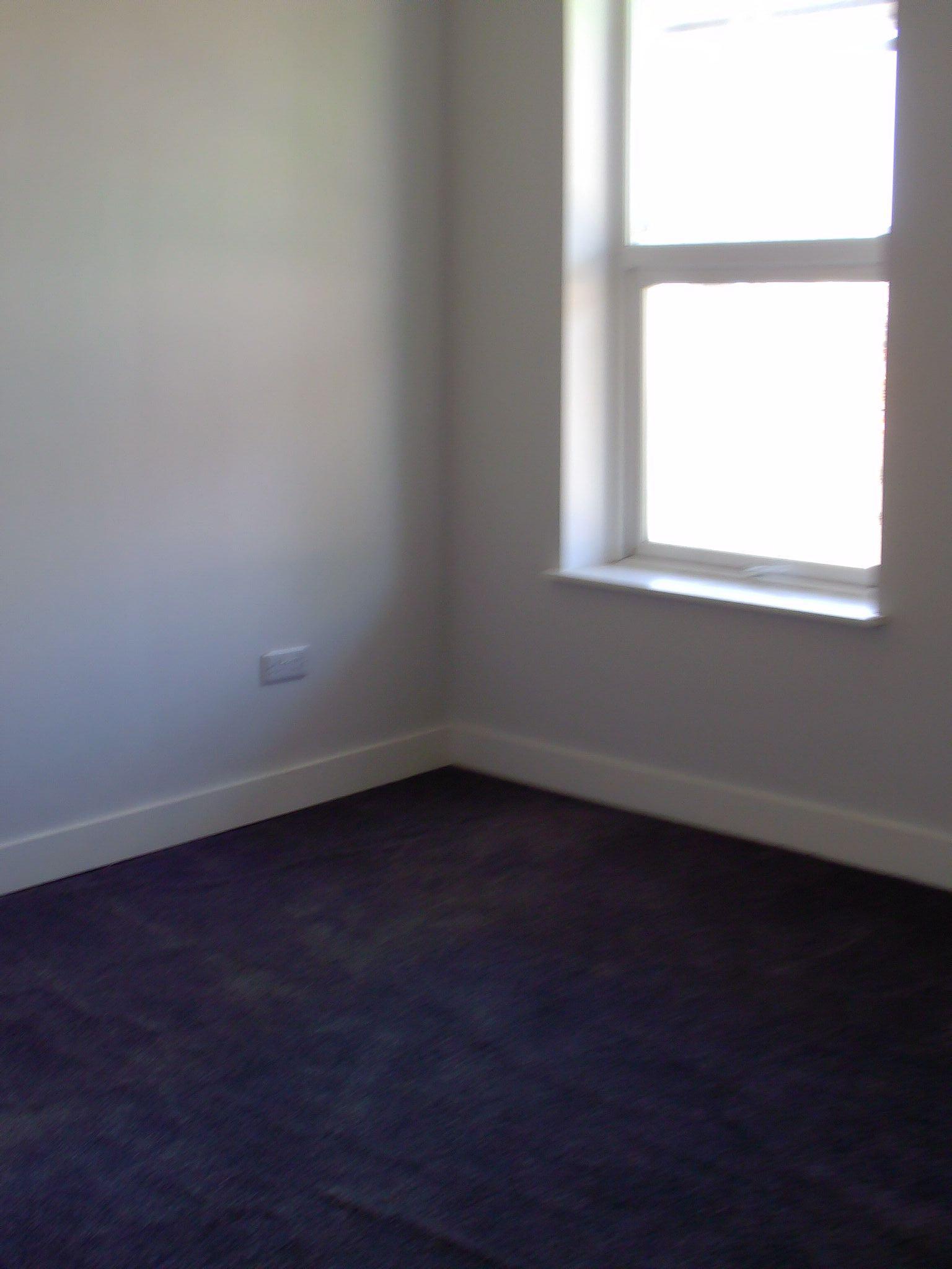 2 bedroom flat flat/apartment To Let in Holyhead - Photograph 4.