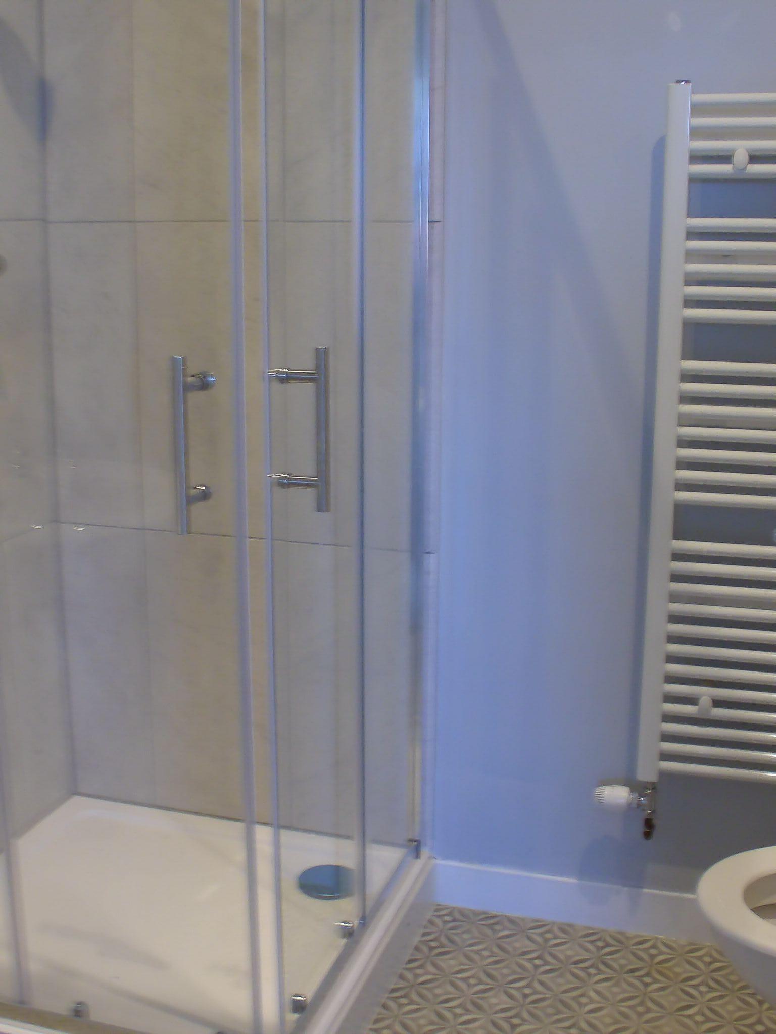 2 bedroom flat flat/apartment To Let in Holyhead - Property photograph.