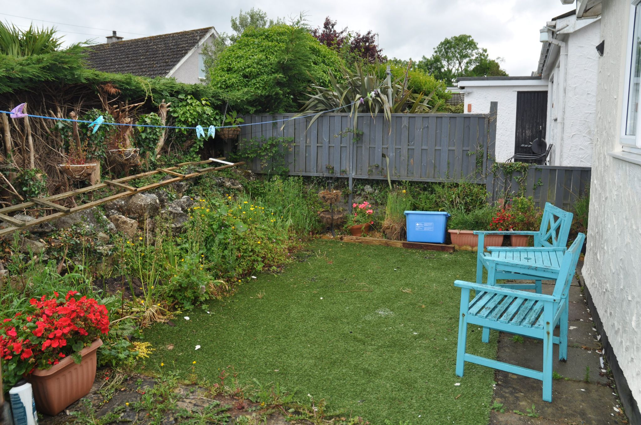 2 bedroom detached bungalow To Let in Tyn-y-gongl - Photograph 8.