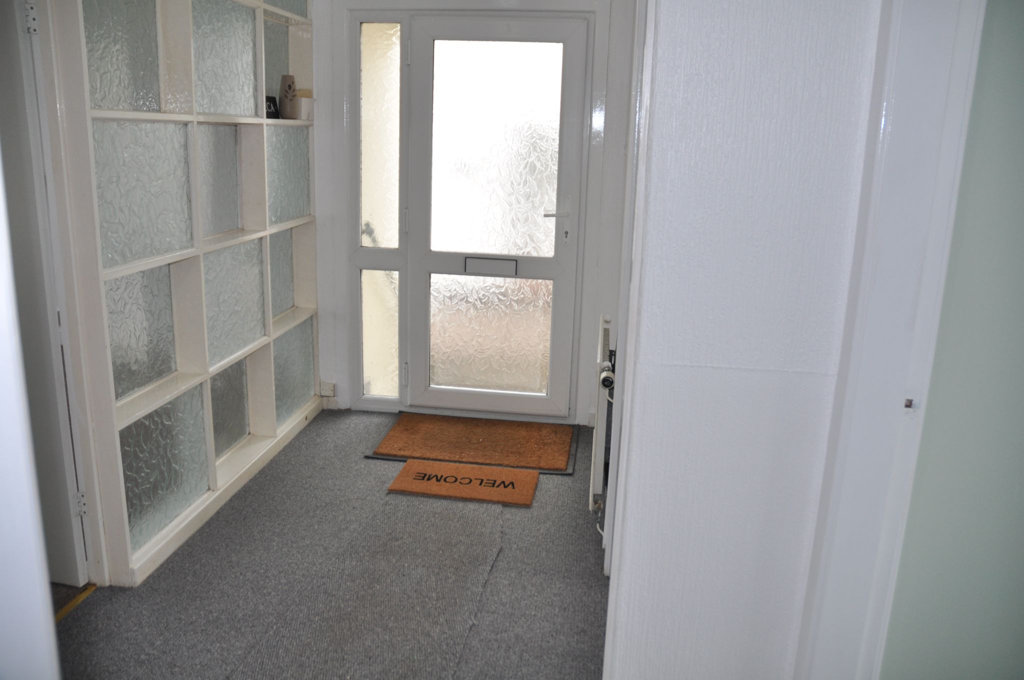 2 bedroom detached bungalow To Let in Tyn-y-gongl - Photograph 7.
