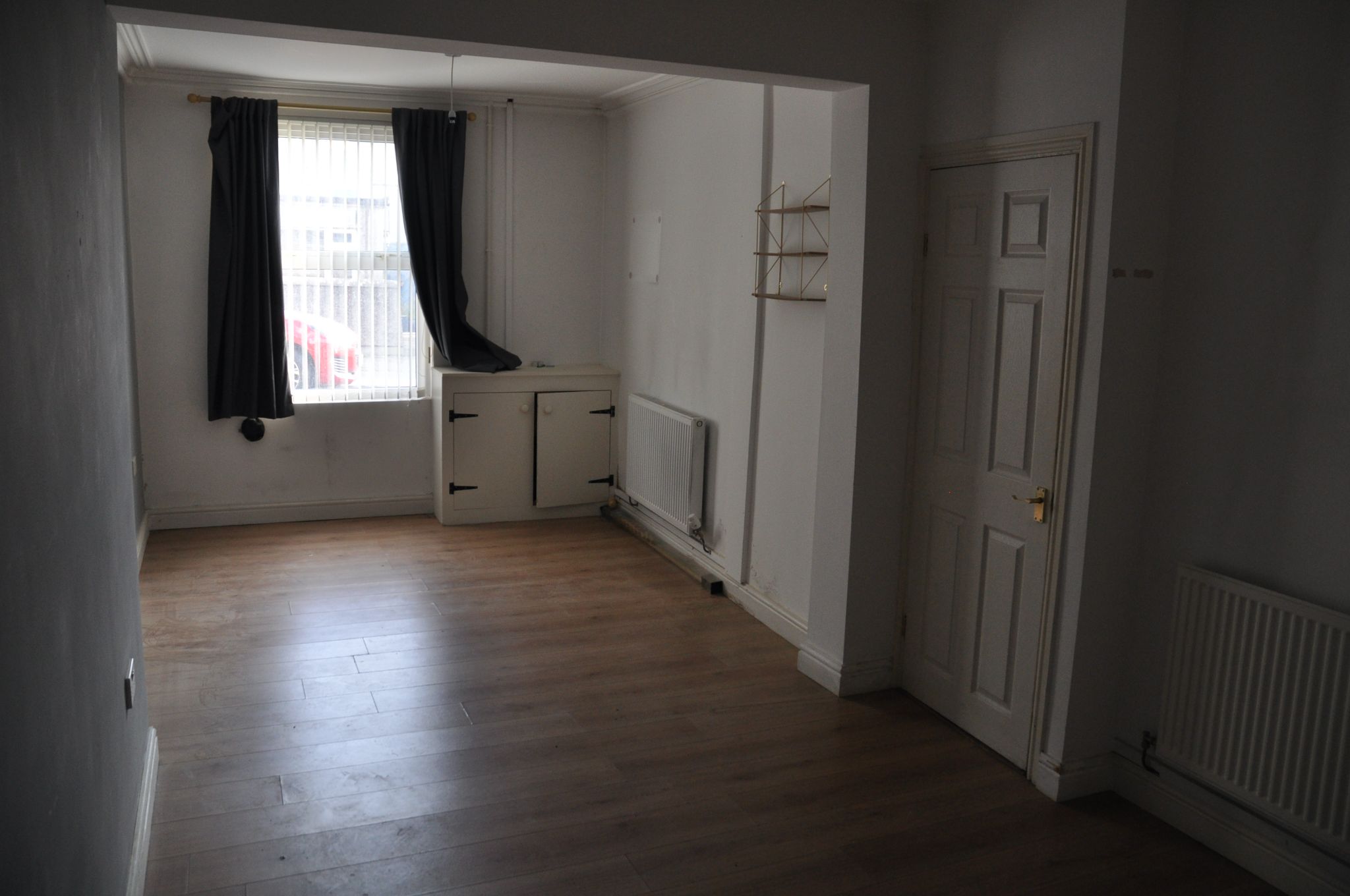 2 bedroom mid terraced house For Sale in Holyhead - Property photograph.