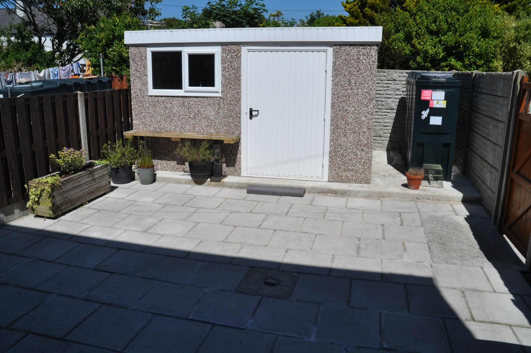 3 bedroom semi-detached house To Let in Holyhead - Property photograph.