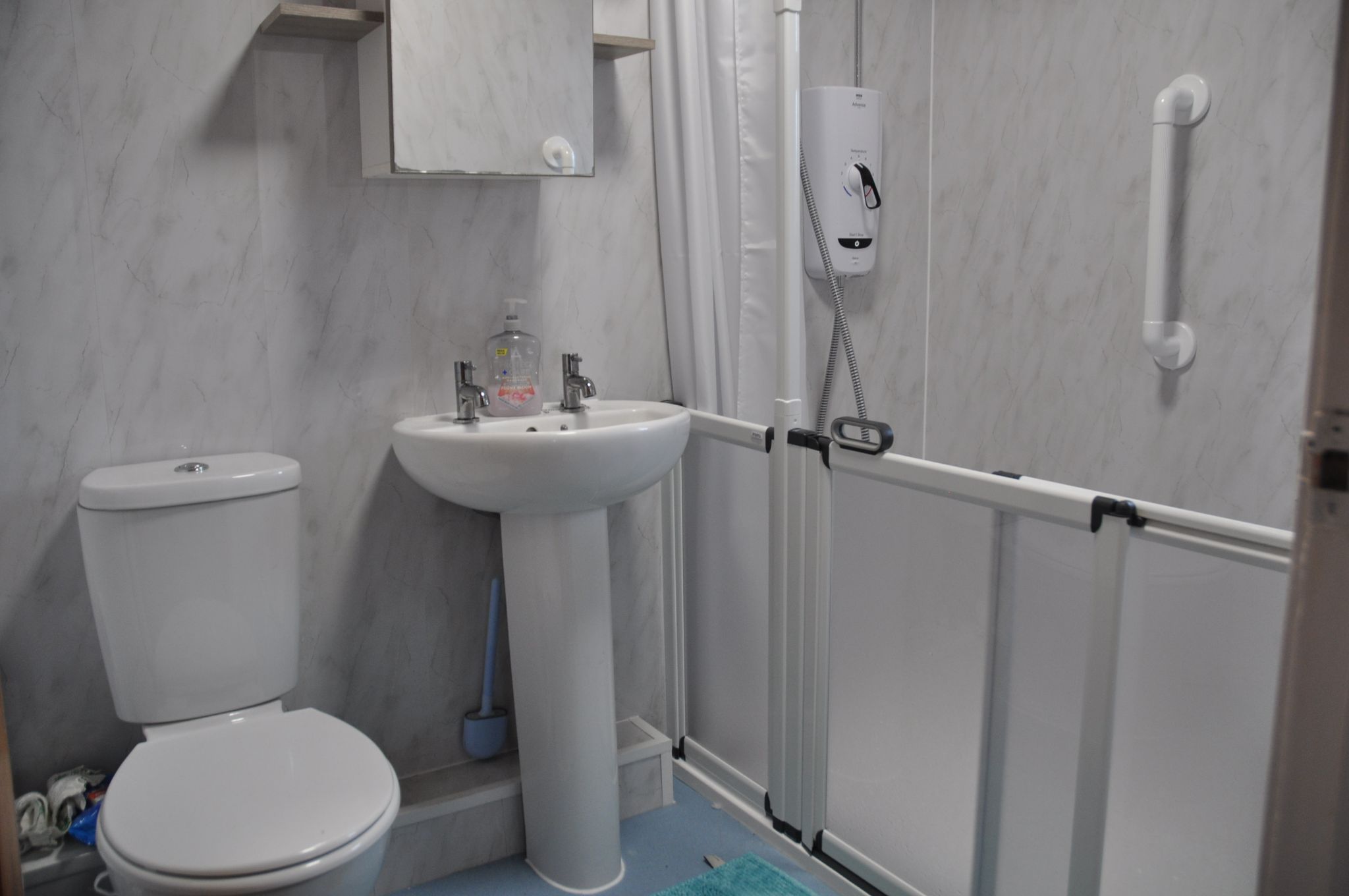 4 bedroom semi-detached house For Sale in Holyhead - Photograph 12.
