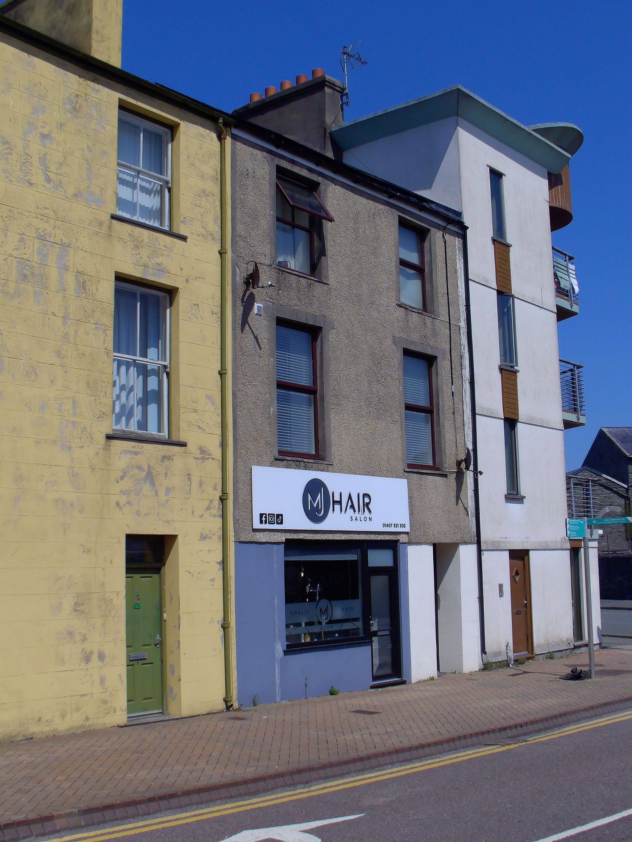 2 bedroom flat flat/apartment To Let in Holyhead - Property photograph.