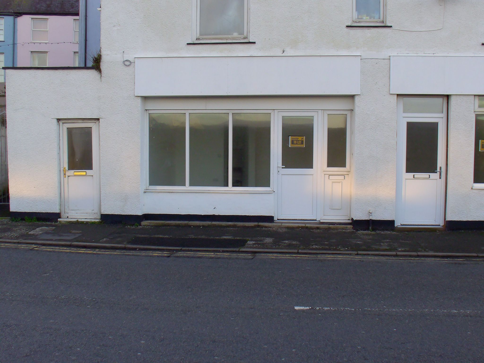 Shop To Let in Holyhead - Property photograph.