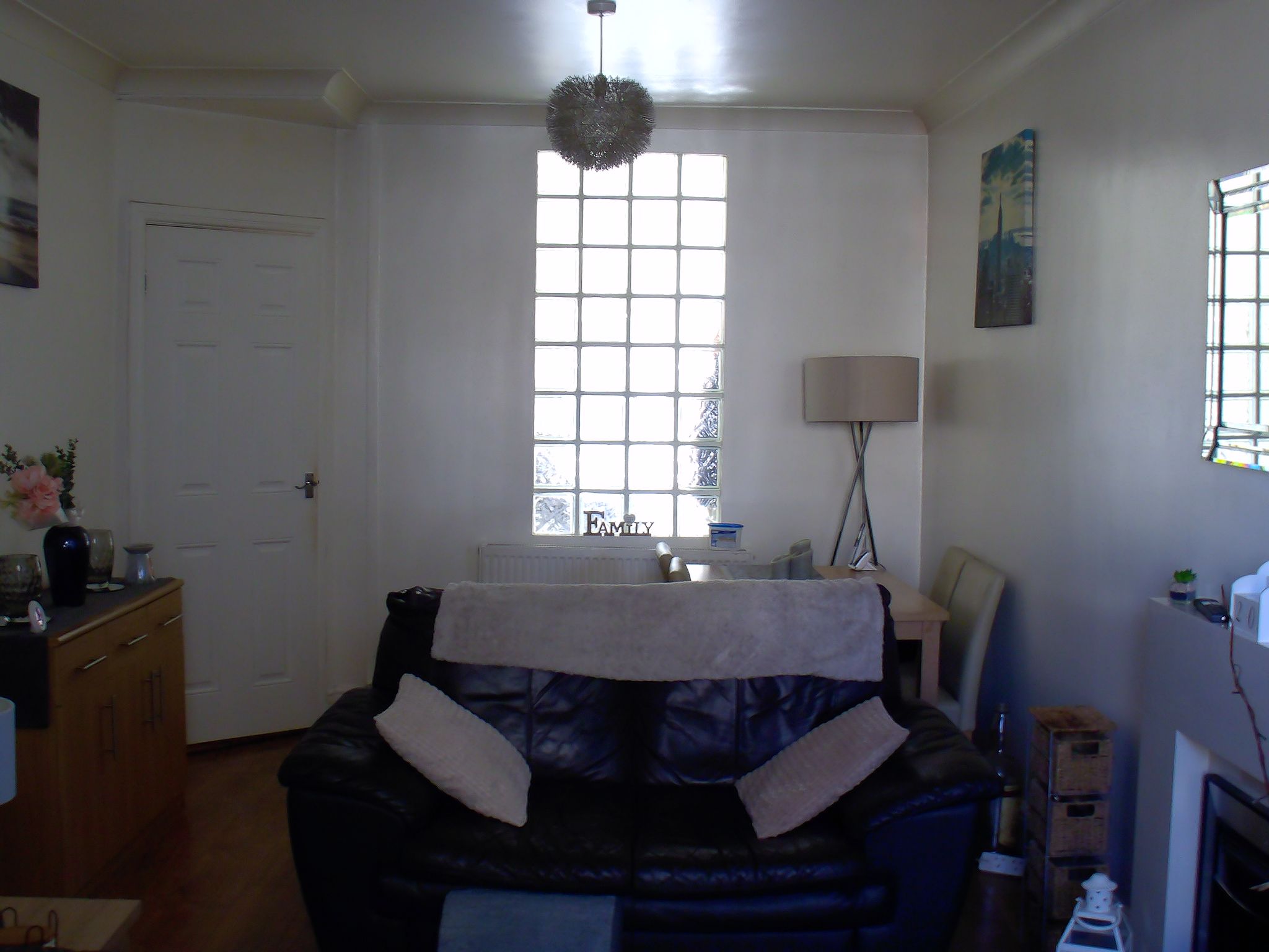 2 bedroom end terraced house Sale Agreed in Holyhead - Photograph 3.