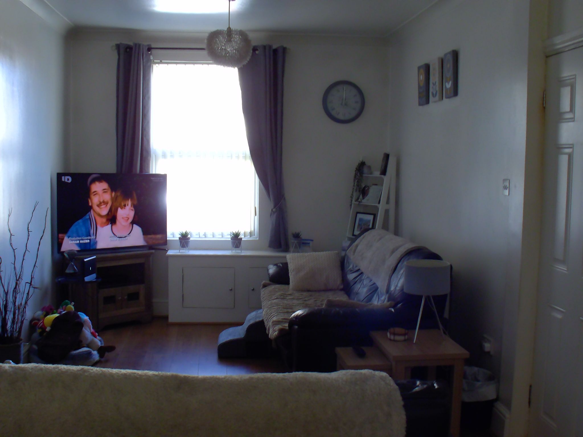 2 bedroom end terraced house Sale Agreed in Holyhead - Photograph 2.
