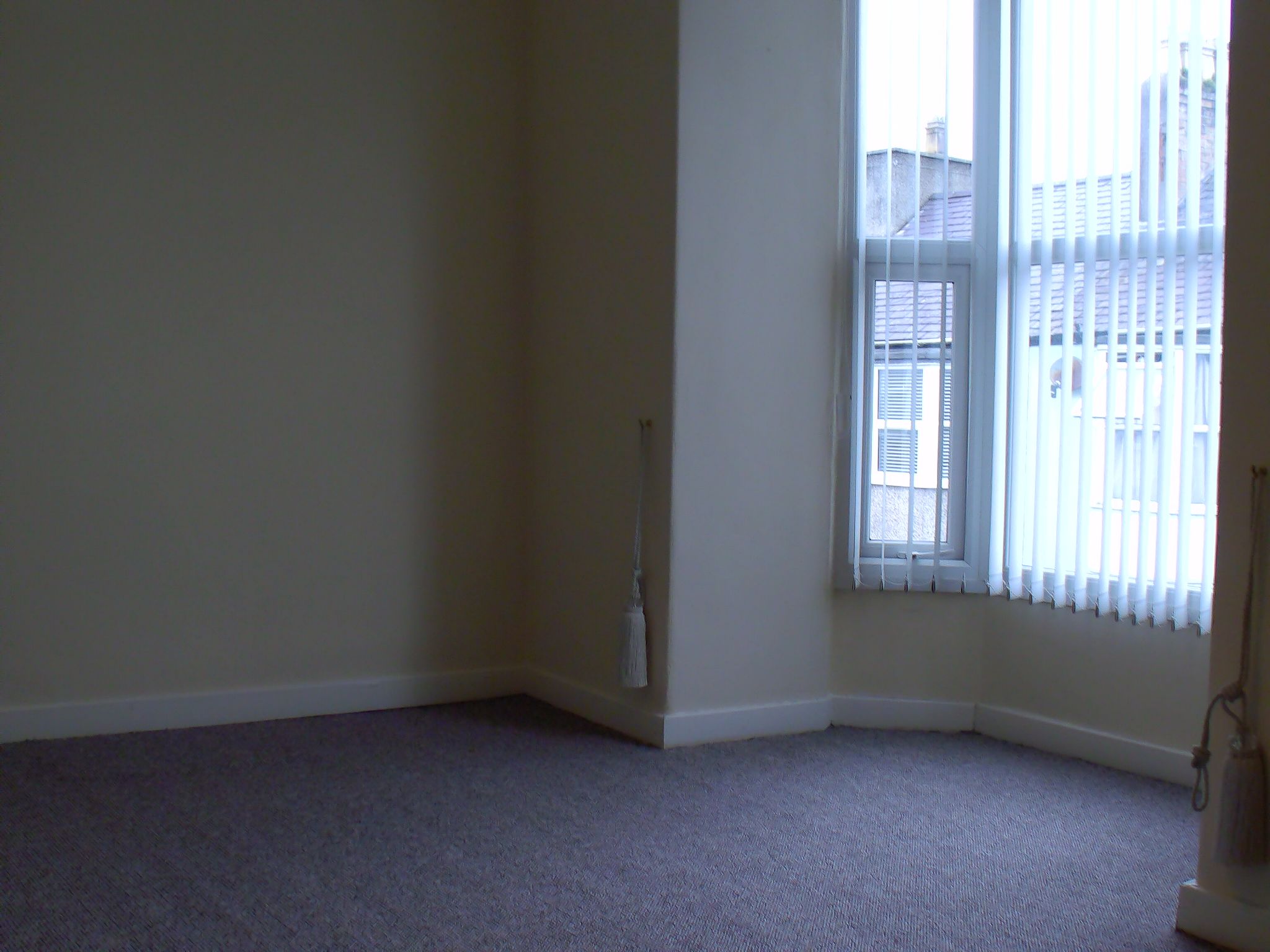 3 bedroom mid terraced house To Let in Holyhead - Photograph 10.