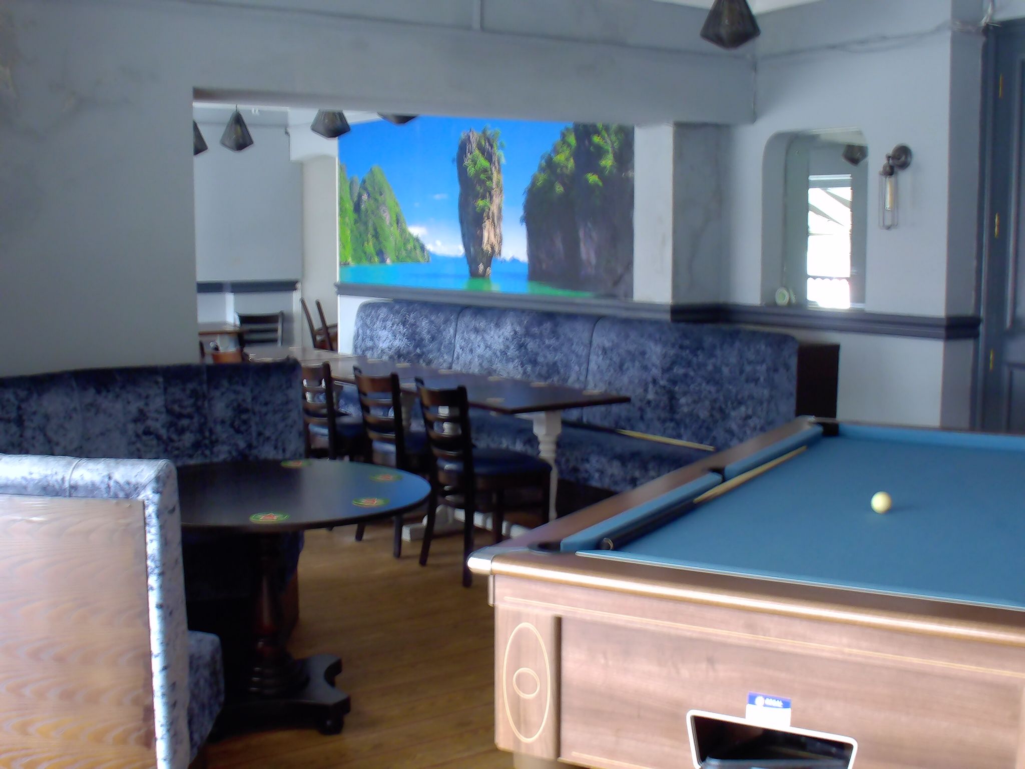 Public House To Let in Holyhead - Photograph 7.
