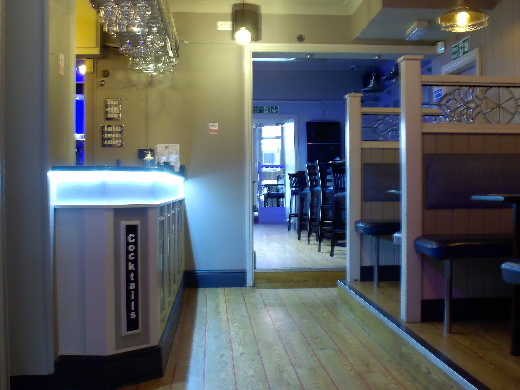 Public House To Let in Holyhead - Photograph 5.