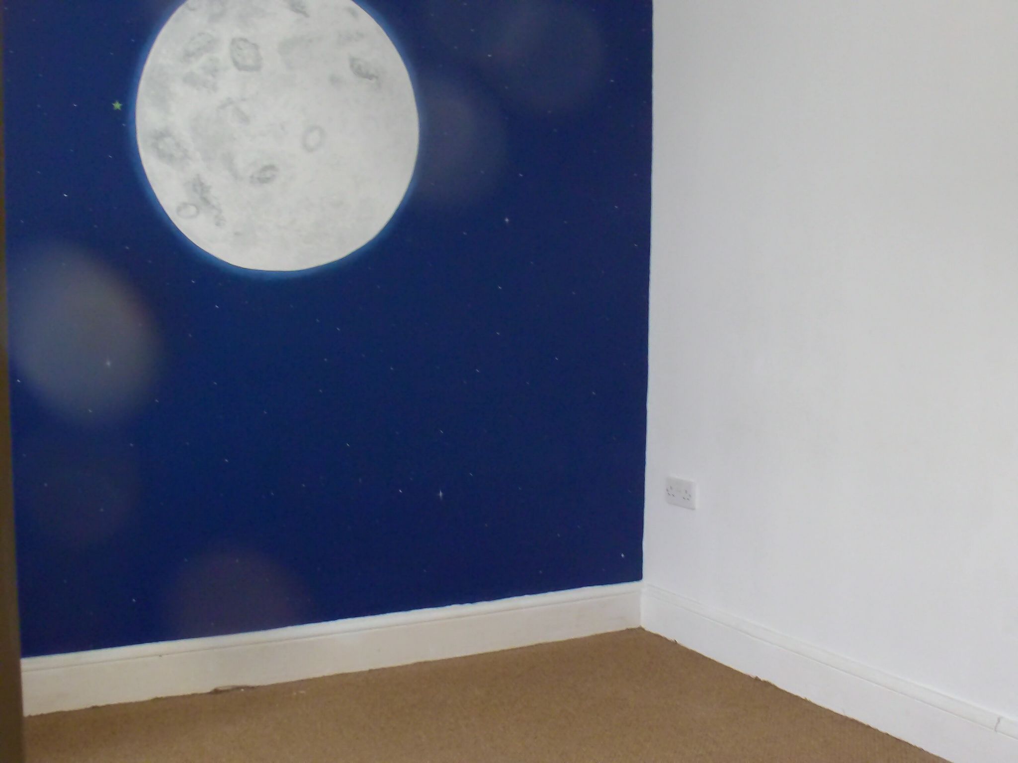 3 bedroom mid terraced house For Sale in Holyhead - Photograph 7.