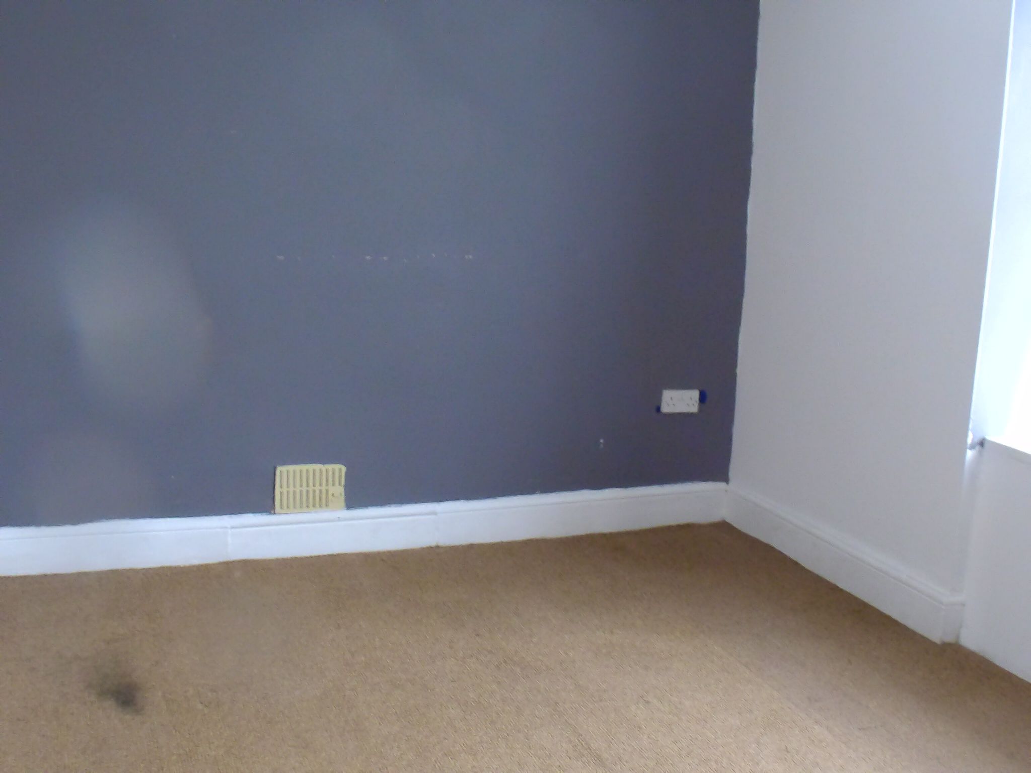 3 bedroom mid terraced house For Sale in Holyhead - Photograph 8.