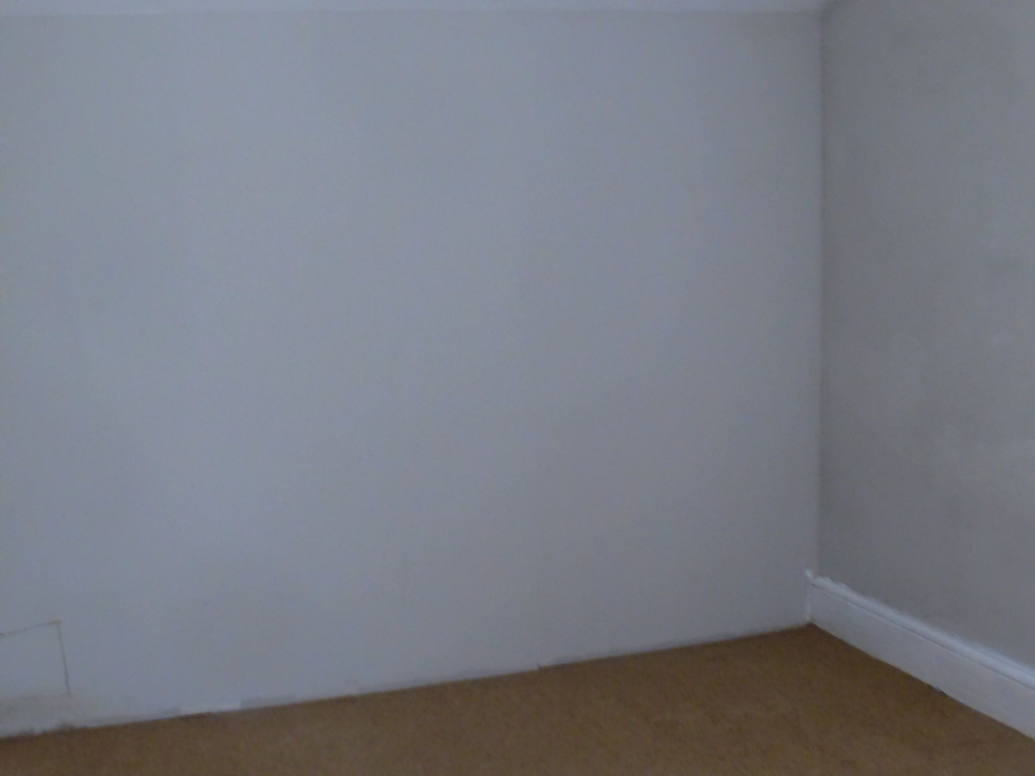 3 bedroom mid terraced house For Sale in Holyhead - Photograph 6.