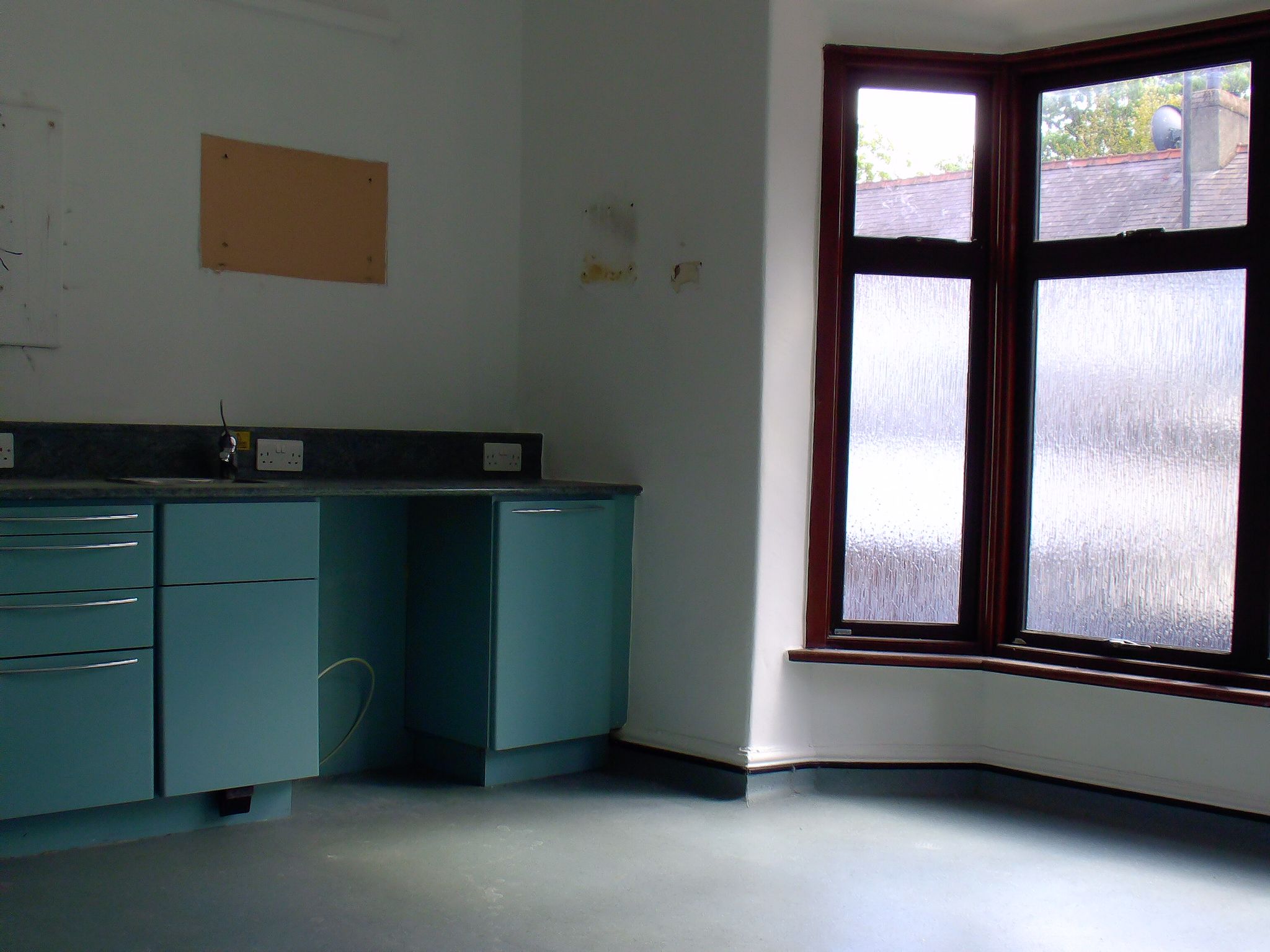 Commercial Property For Sale in Llangefni - Photograph 14.
