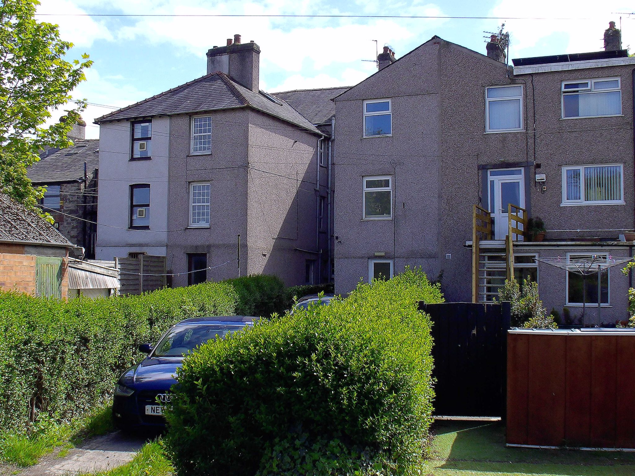 Commercial Property For Sale in Llangefni - Photograph 16.