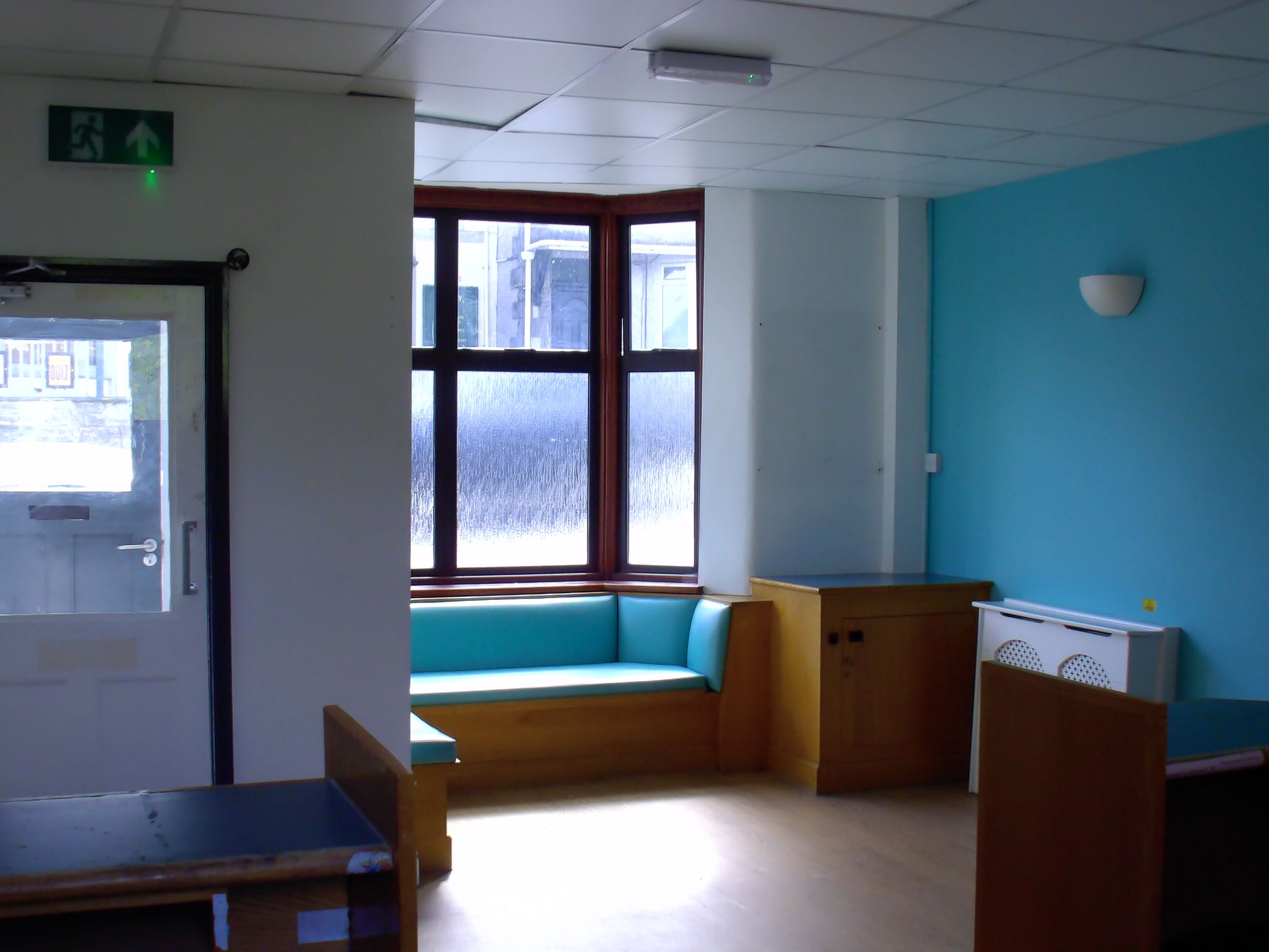 Commercial Property For Sale in Llangefni - Photograph 4.