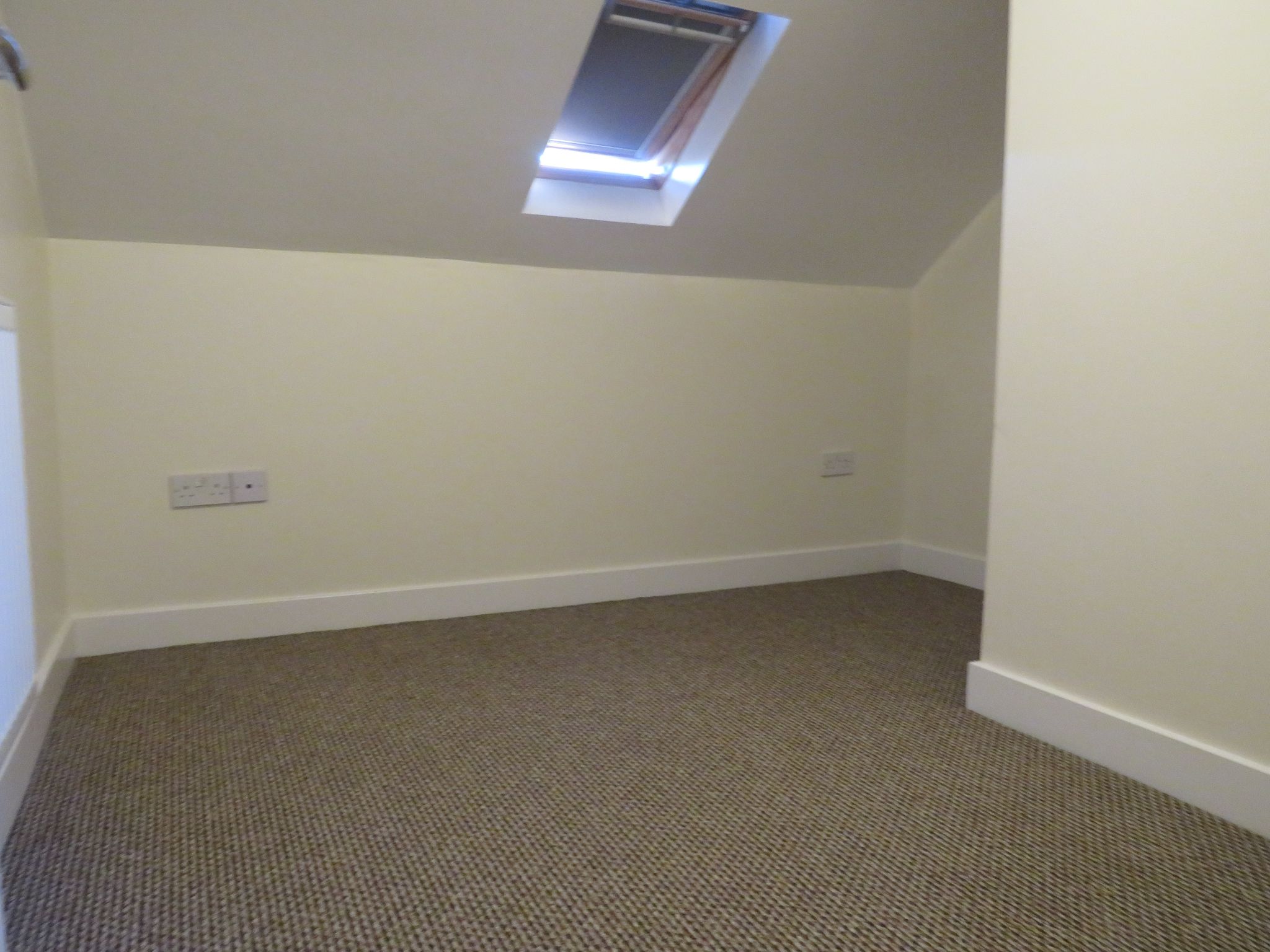 3 bedroom apartment flat/apartment To Let in Bangor - Photograph 7.